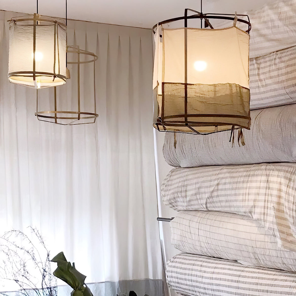 Ay Illuminate Linen Pendant Light – Linen detail 7