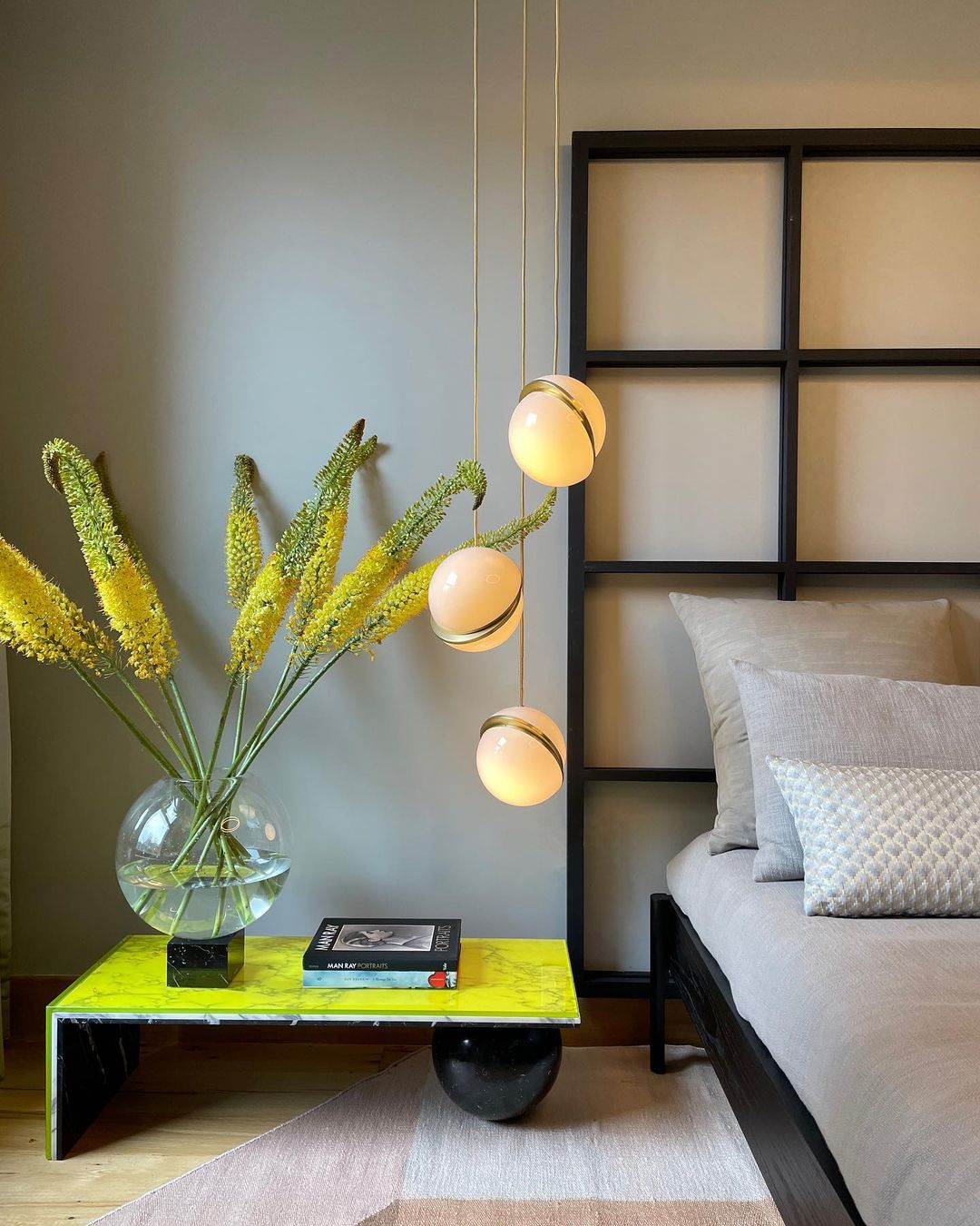 Crescent Acrylic Pendant Lamp – Acrylic detail 4