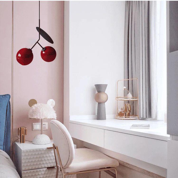 Cherry Glass Pendant Light – Glass detail 10